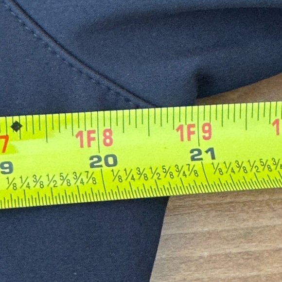 Men's Classic Black Hooded Raincoat - Picture 5 of 12